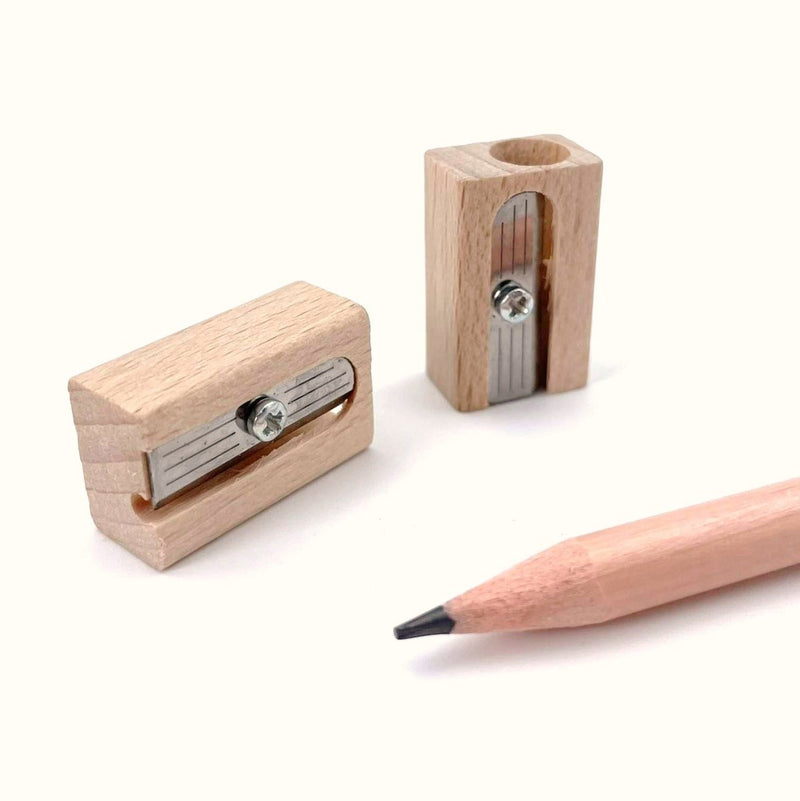 Taille-crayons simple en bois naturel de hêtre – dès 3 ans--Fournitures scolaires-Ecobos-Nature For Kids-1